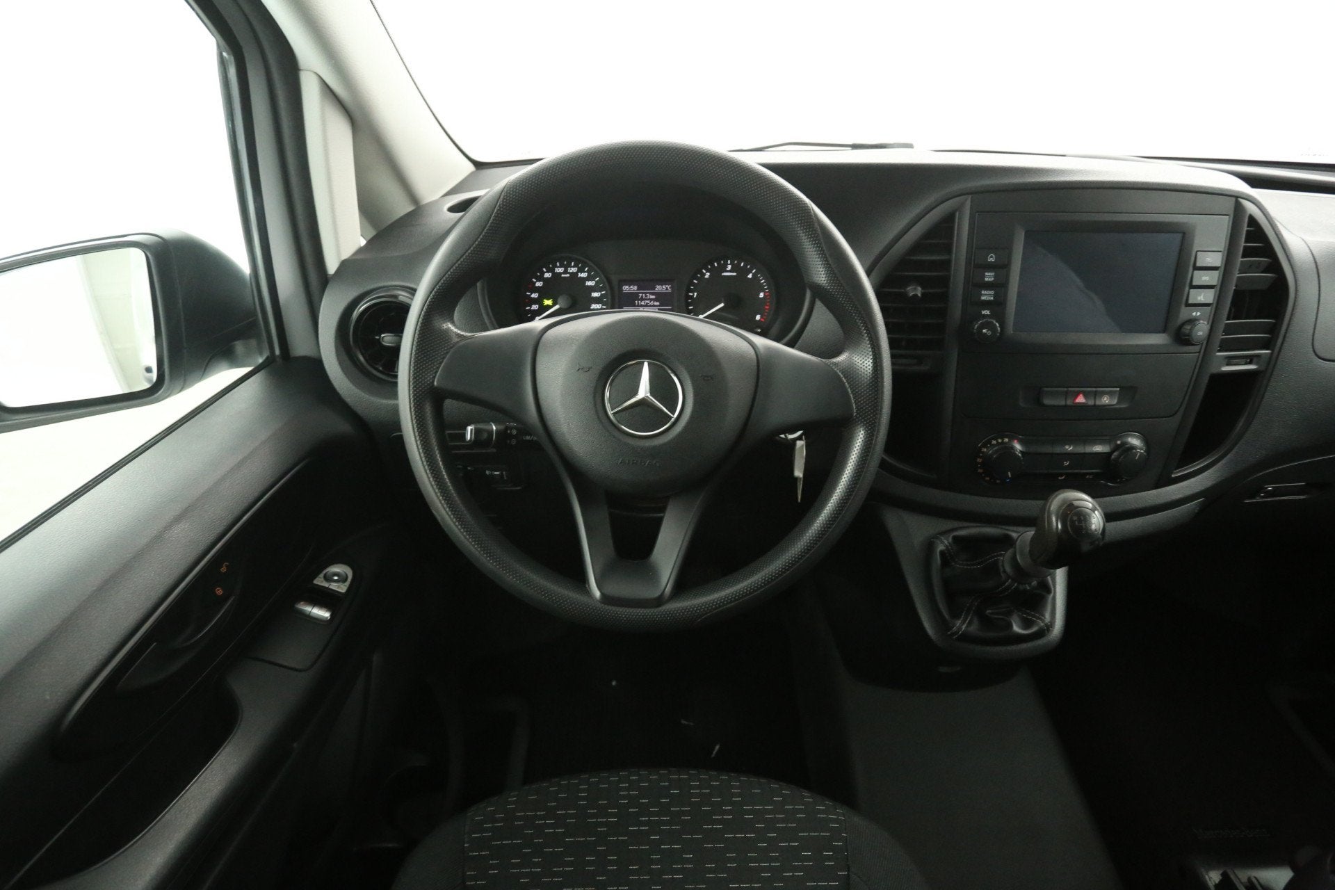Mercedes-Benz Vito 114 CDI Lang | Airco | Cruise | Trekhaak, Voorwielaandrijving, Gebruikt, Euro 6, 4 cilinders
