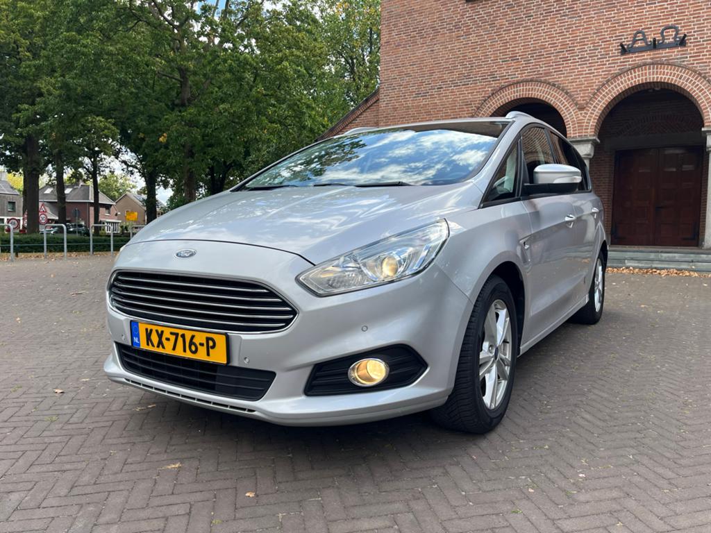 Ford S-Max 1.5 Ecoboost Titanium *7 PERSOONS*!!, Auto's, Voorwielaandrijving, Bluetooth, 1498 cc, 4 cilinders