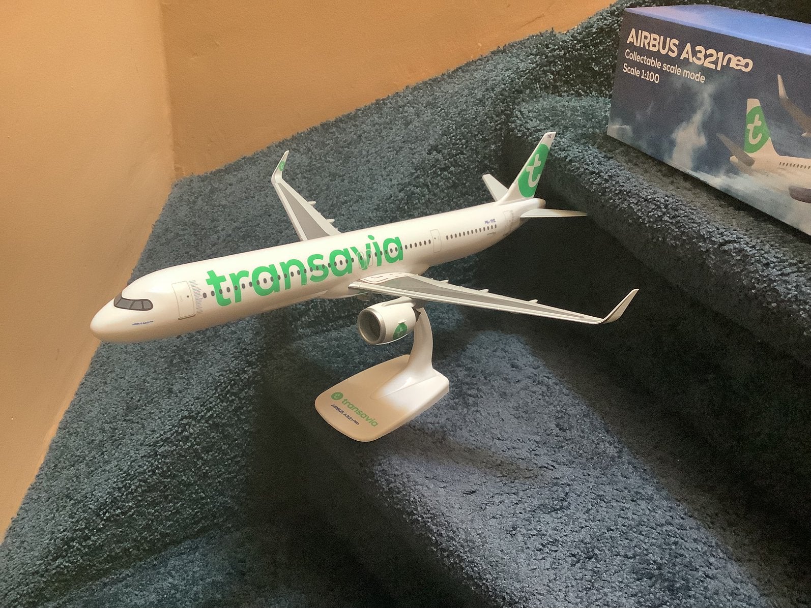 Transavia airbus A321-200 1/100, Verzamelen, Ophalen of Verzenden, Nieuw, Schaalmodel