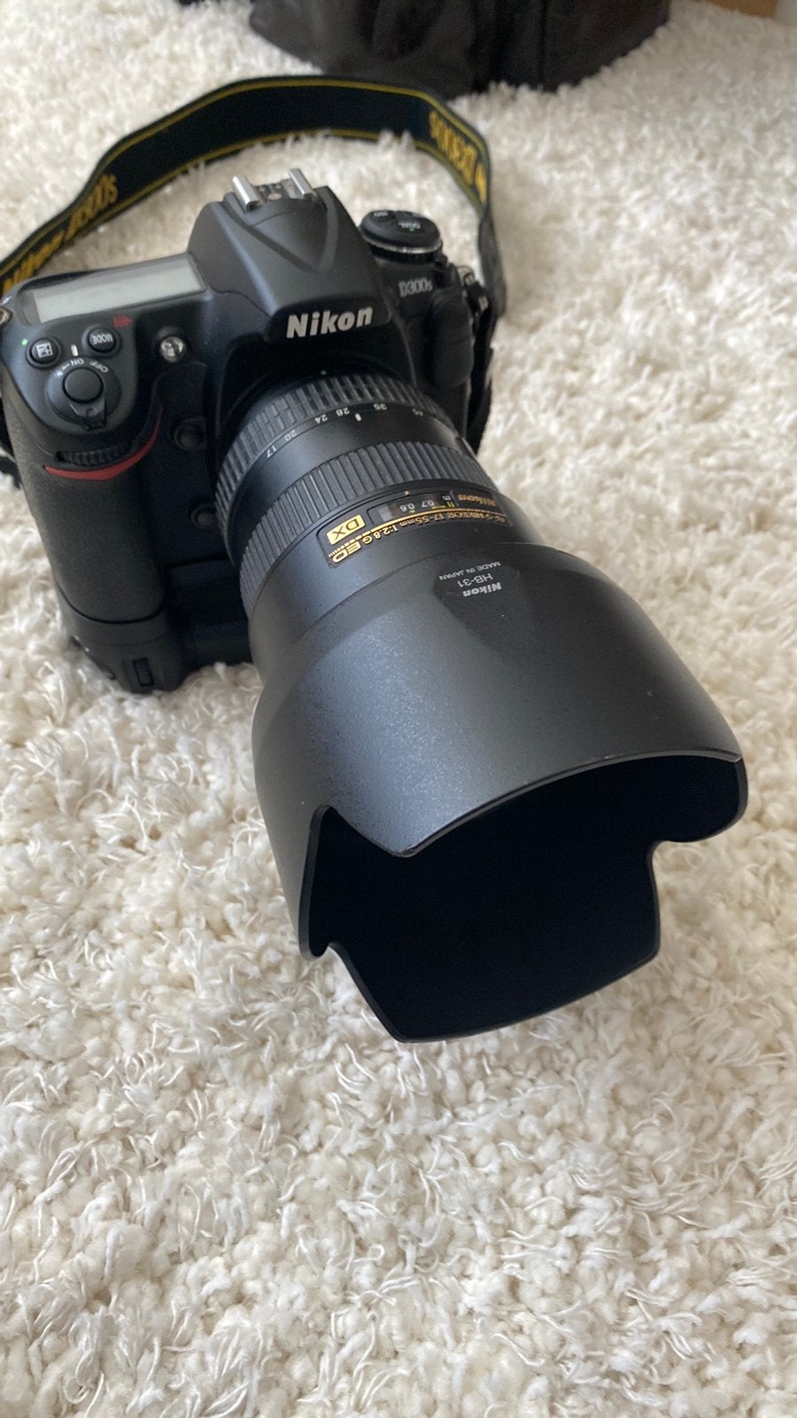Nikon D300s Nikon 17-55mm f2.8 Nikon MB-D10, Ophalen of Verzenden, Zo goed als nieuw, Nikon, Geen optische zoom