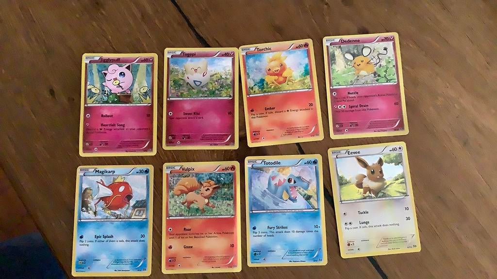 8 pokemon kaarten, Ophalen of Verzenden, Zo goed als nieuw