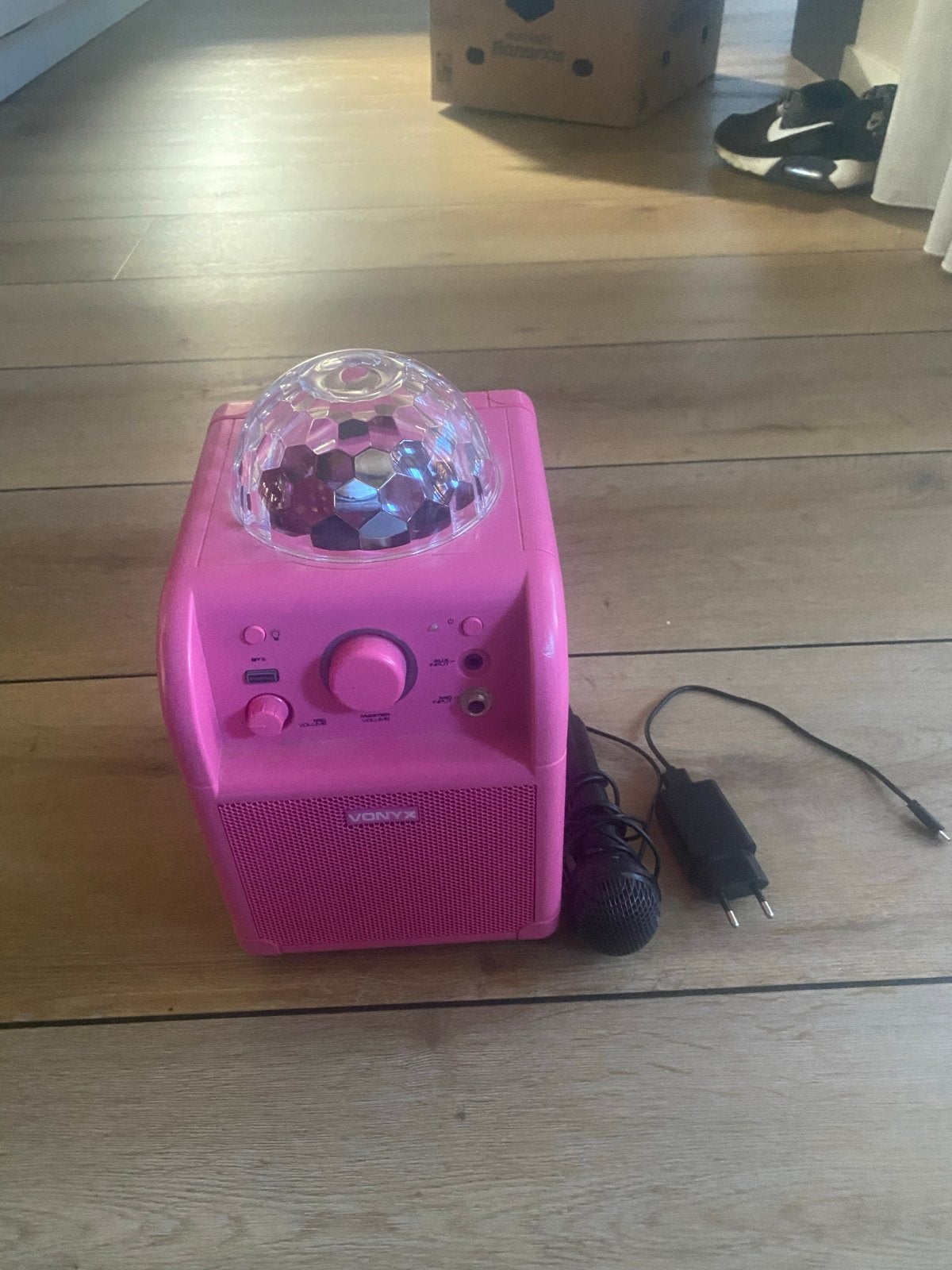 Vonyx SPB0P Party Speaker Roze met Microfoon, Ophalen of Verzenden, Zo goed als nieuw, Luidspreker(s)
