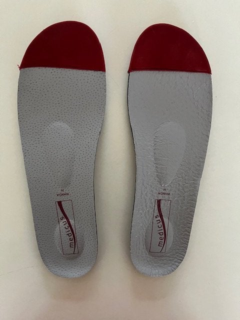 Nieuw! Medicus inlegzooltjes maat 5,5 wijdte H, Kleding | Dames, Schoenen, Ophalen of Verzenden, Zo goed als nieuw, Sneakers of Gympen