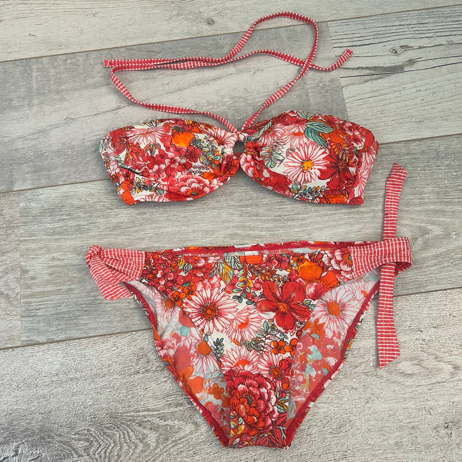 ESPRIT Bikini Set – Vrolijke Bloemenprint – Maat L (40), Ophalen of Verzenden, Gedragen, Rood, Bikini