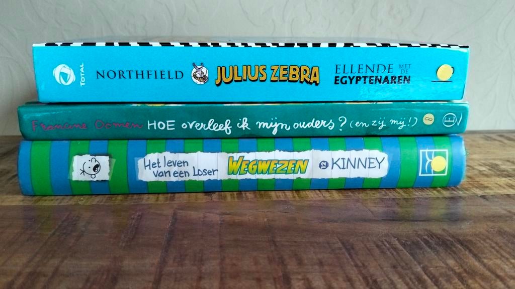 3 Jeugdboeken: Julius Zebra, loser, hoe overleef ik mijn, Boeken, Ophalen of Verzenden, Gelezen, Jeff Kinney, Francine Oomen, Gary Northfield