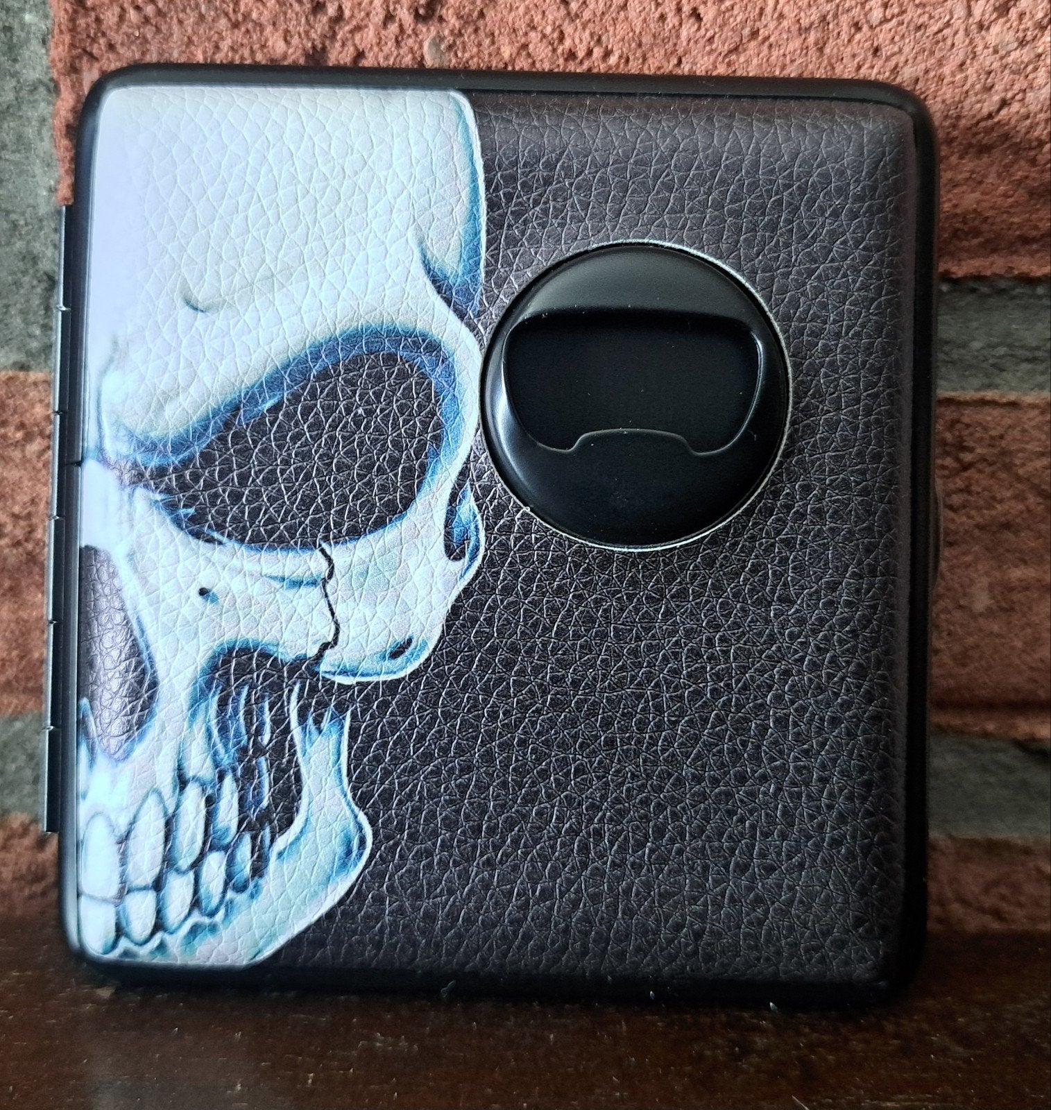 Champ sigaretten opbergdoos met bieropener, Skull zwart wit, Ophalen of Verzenden, Nieuw, Overige typen
