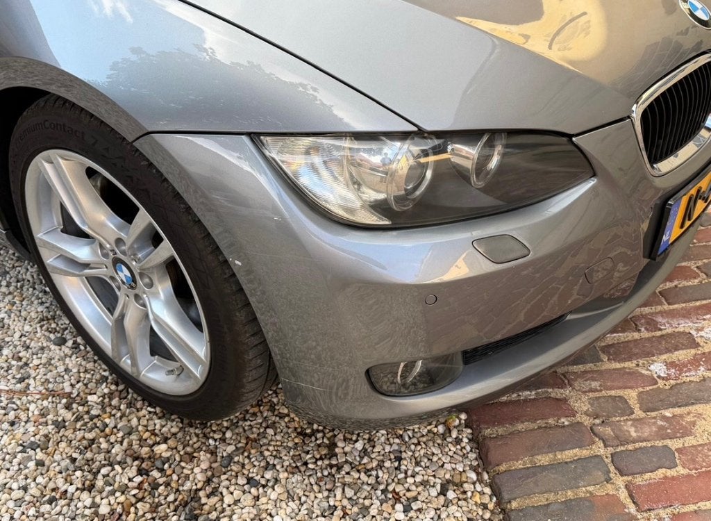 Foto 12 van BMW 3-Serie 3.0 I 330 Cabrio AUT 2008 Grijs