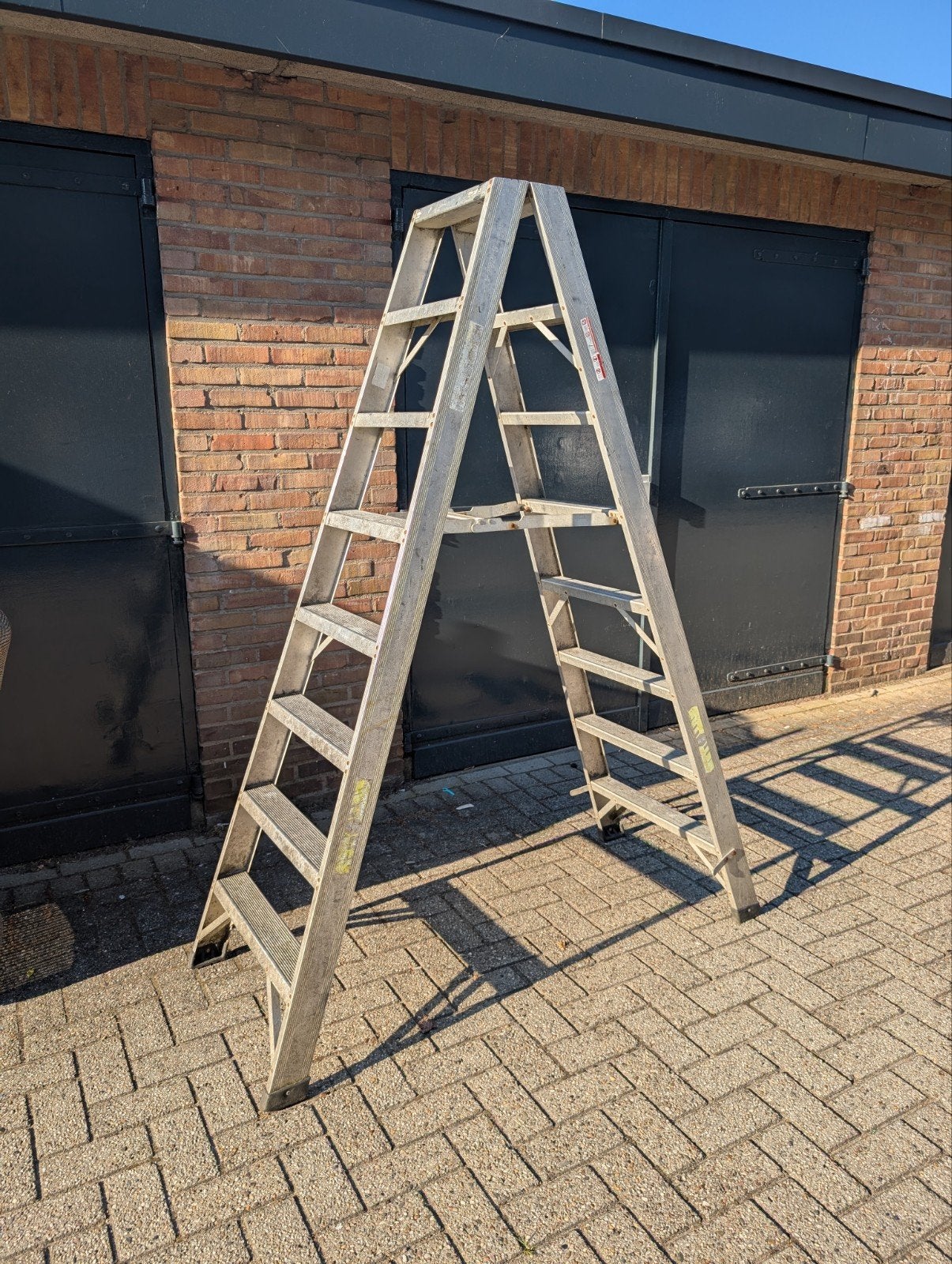 DIRKS WERKTRAP 8 TREDEN, TRAP, LADDER, HUISHOUDTRAP, Ophalen, Zo goed als nieuw, Ladder, Opvouwbaar of Inschuifbaar