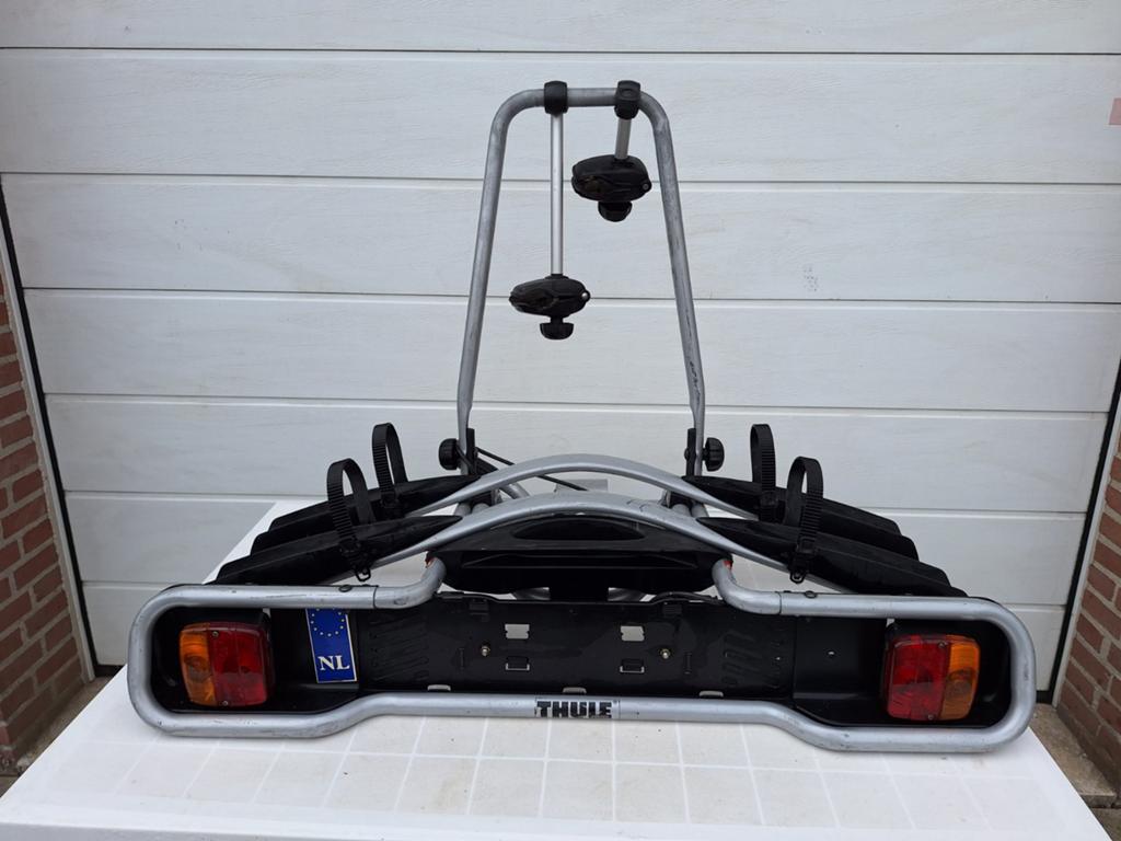 Thule kantelbare fietsdrager voor 2 fietsen, Ophalen, Gebruikt