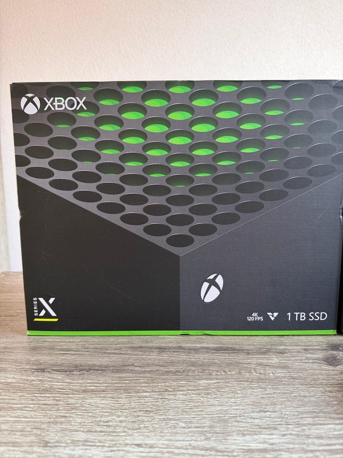 Foto 5 van Xbox Series X 1 TB SSD met controller - Zo goed als nieuw