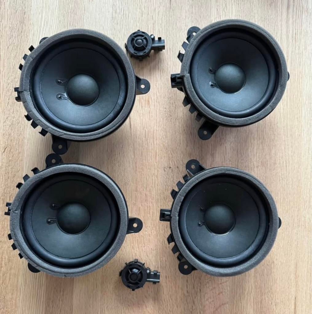 Volvo V40 /S60 high performance speakerset, Ophalen of Verzenden, Zo goed als nieuw