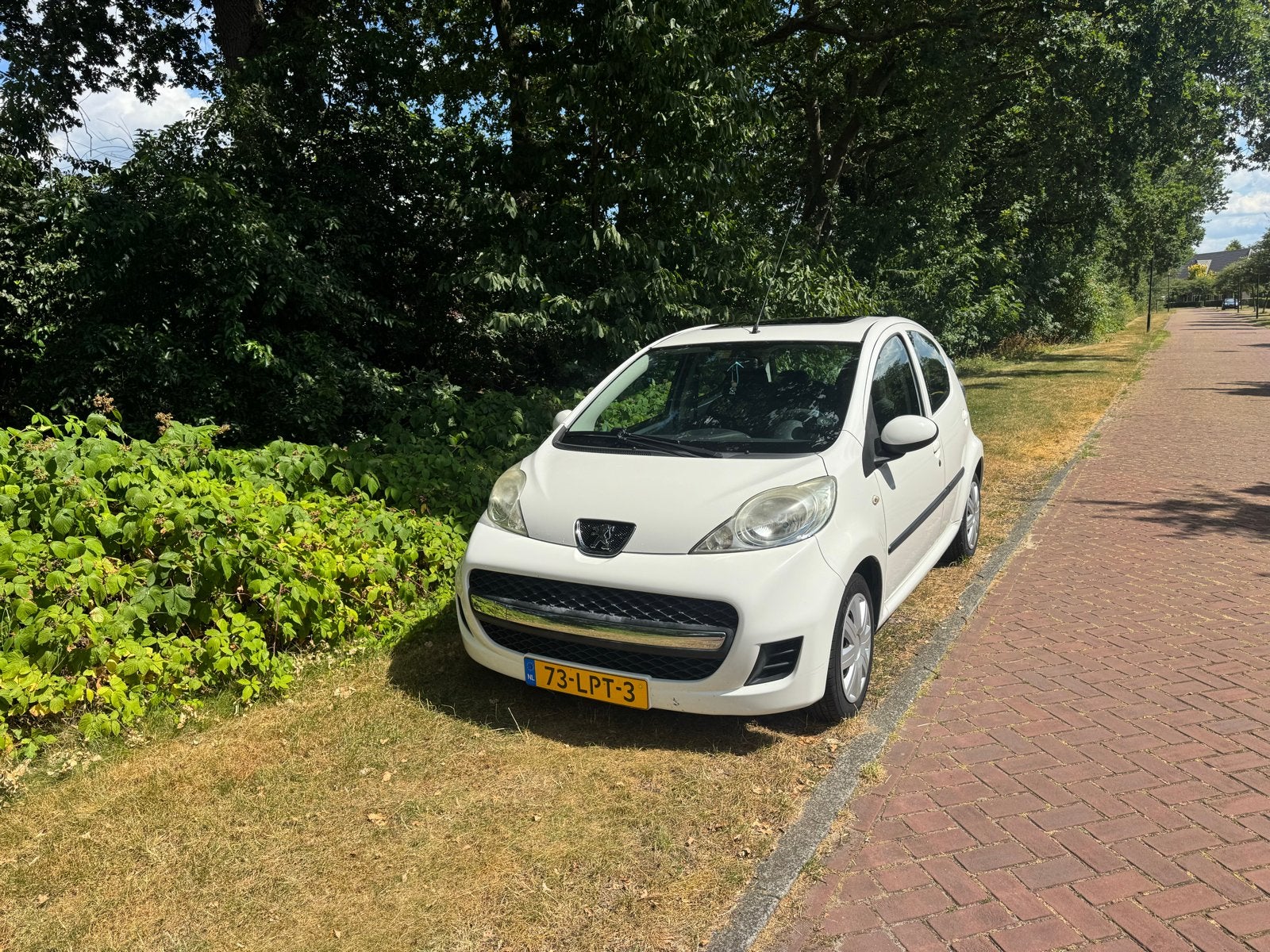 Peugeot 107 Urban Move (2010) – 5-deurs met panoramadak, Auto's, Voorwielaandrijving, Airbags, 4 stoelen, Origineel Nederlands