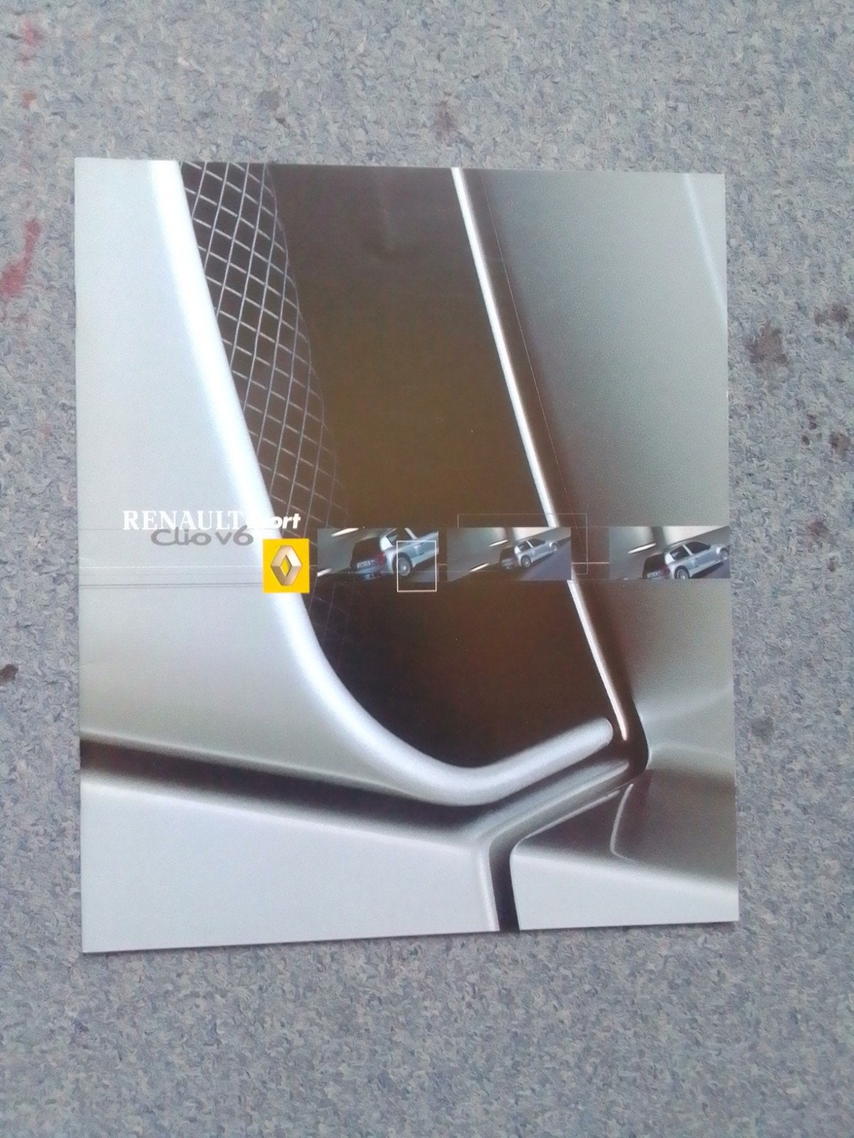 Renault Clio V6, Boeken, Ophalen of Verzenden, Zo goed als nieuw, Renault