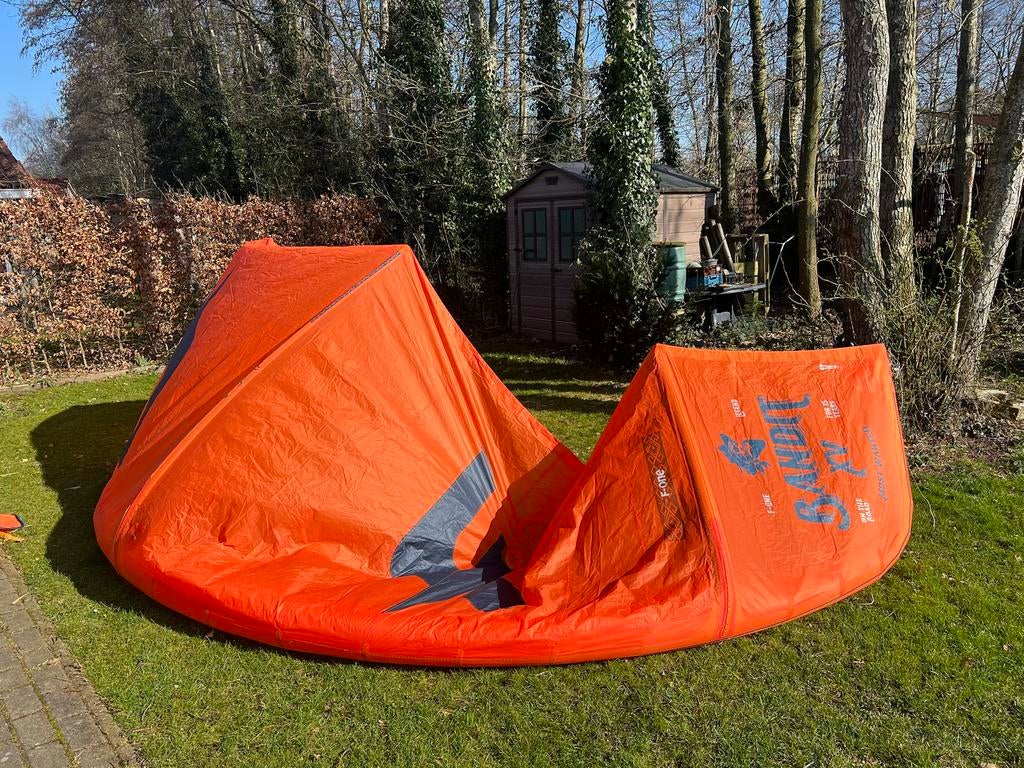 F-one Bandit XV 14m (2022), Watersport en Boten, Kitesurfen, Ophalen, Geen board, Zo goed als nieuw, Kite