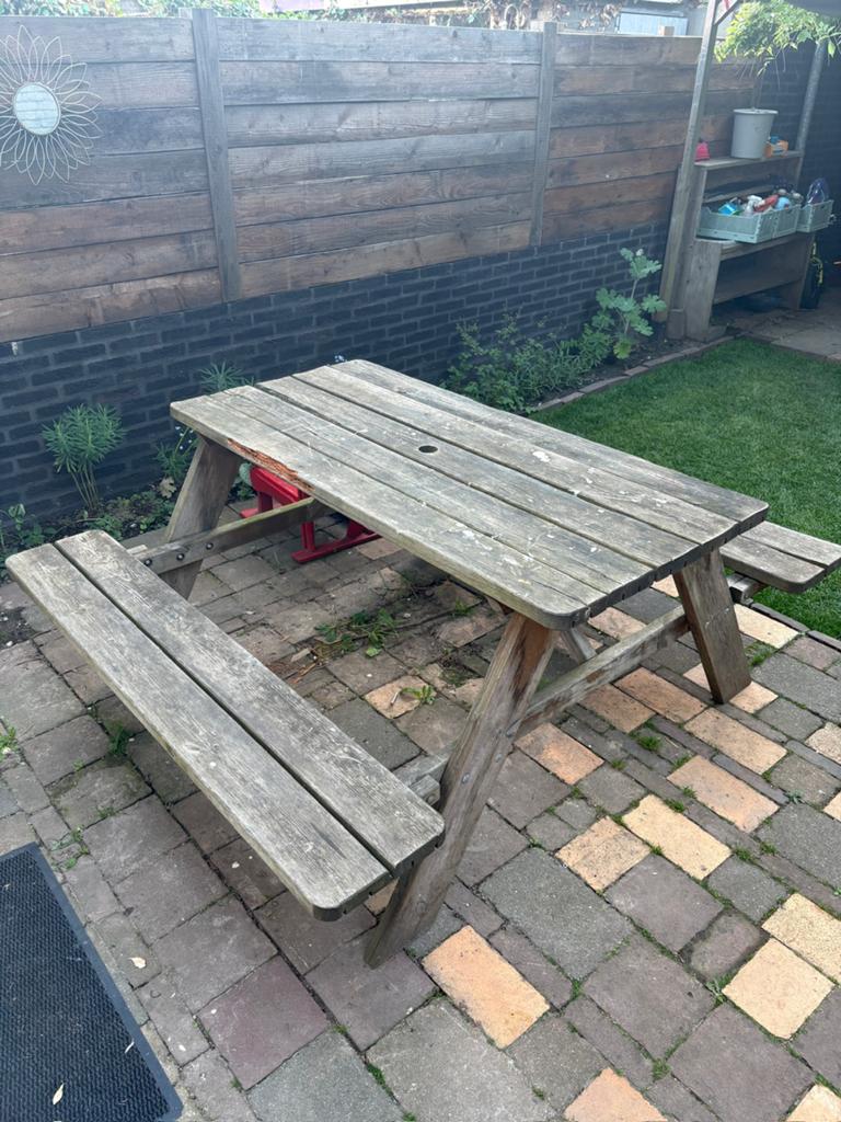 Gratis afhalen: Pickniktafel, Tuin en Terras, Ophalen, Gebruikt, Rechthoekig, Hout