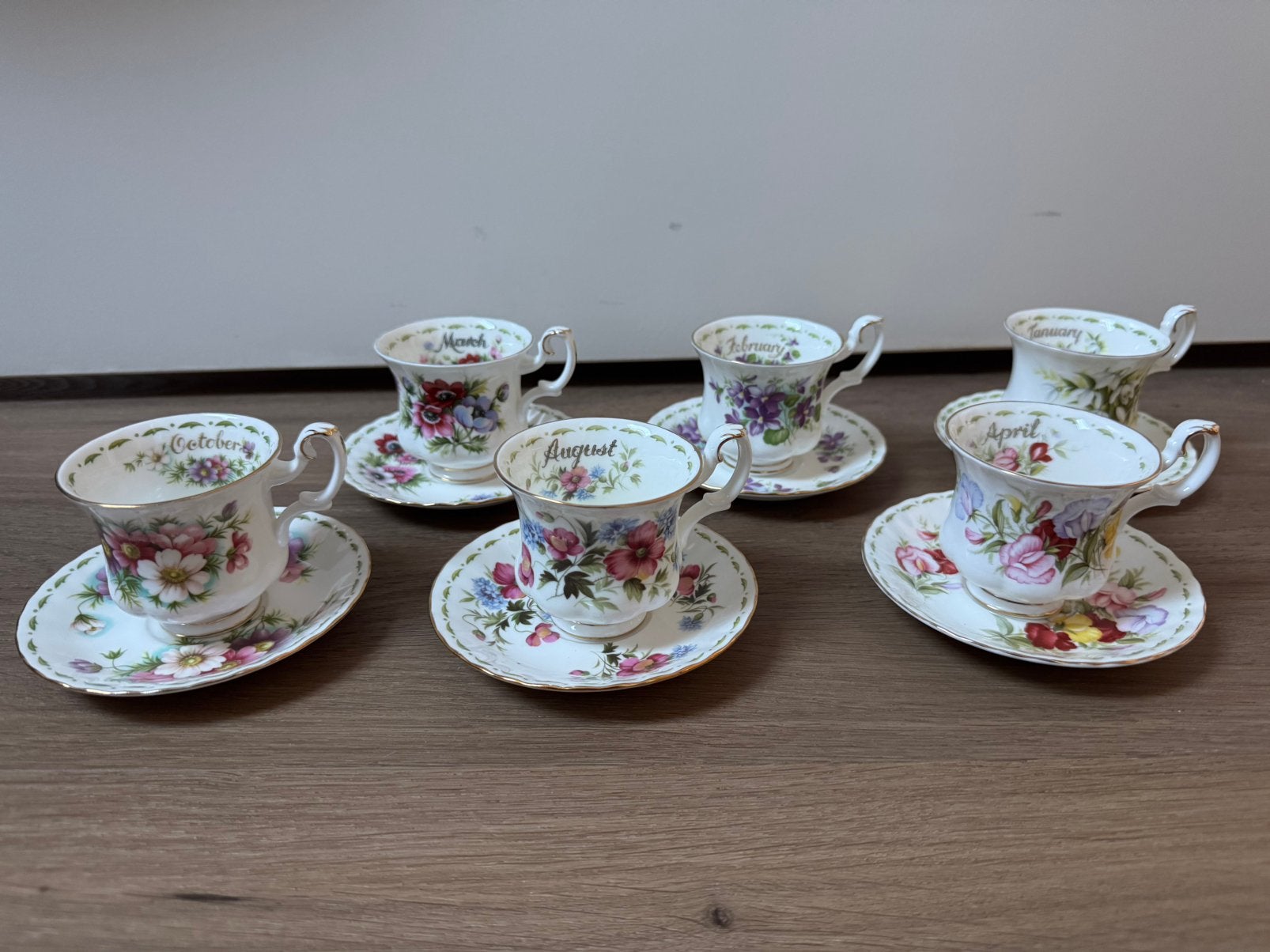 6x Royal Albert Kop-en-Schotel "Flower of the Month", Ophalen of Verzenden