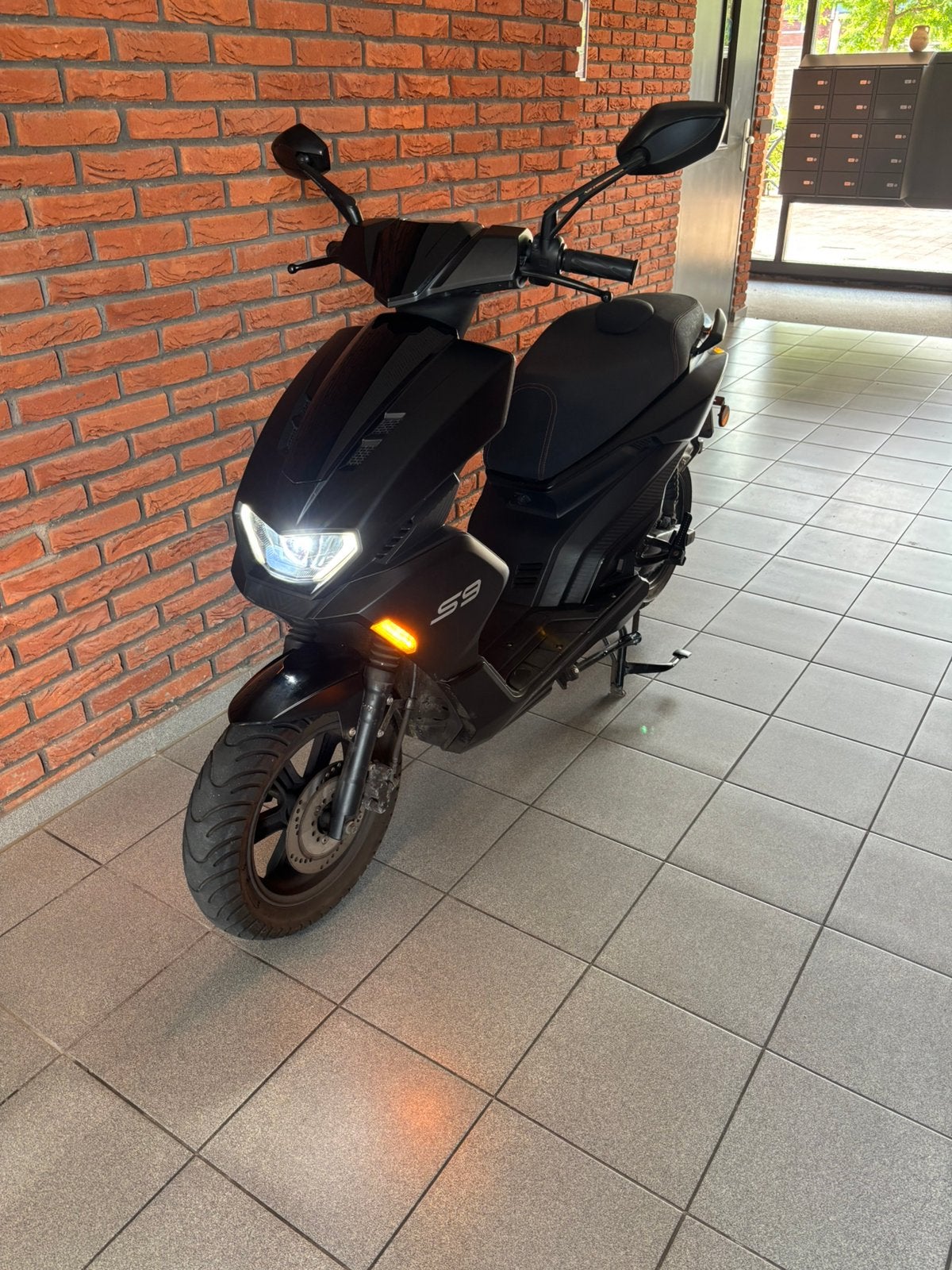 La souris E id s9 elektrische scooter, Fietsen en Brommers, Scooters | Overige merken, Ophalen, Zo goed als nieuw, Elektrisch