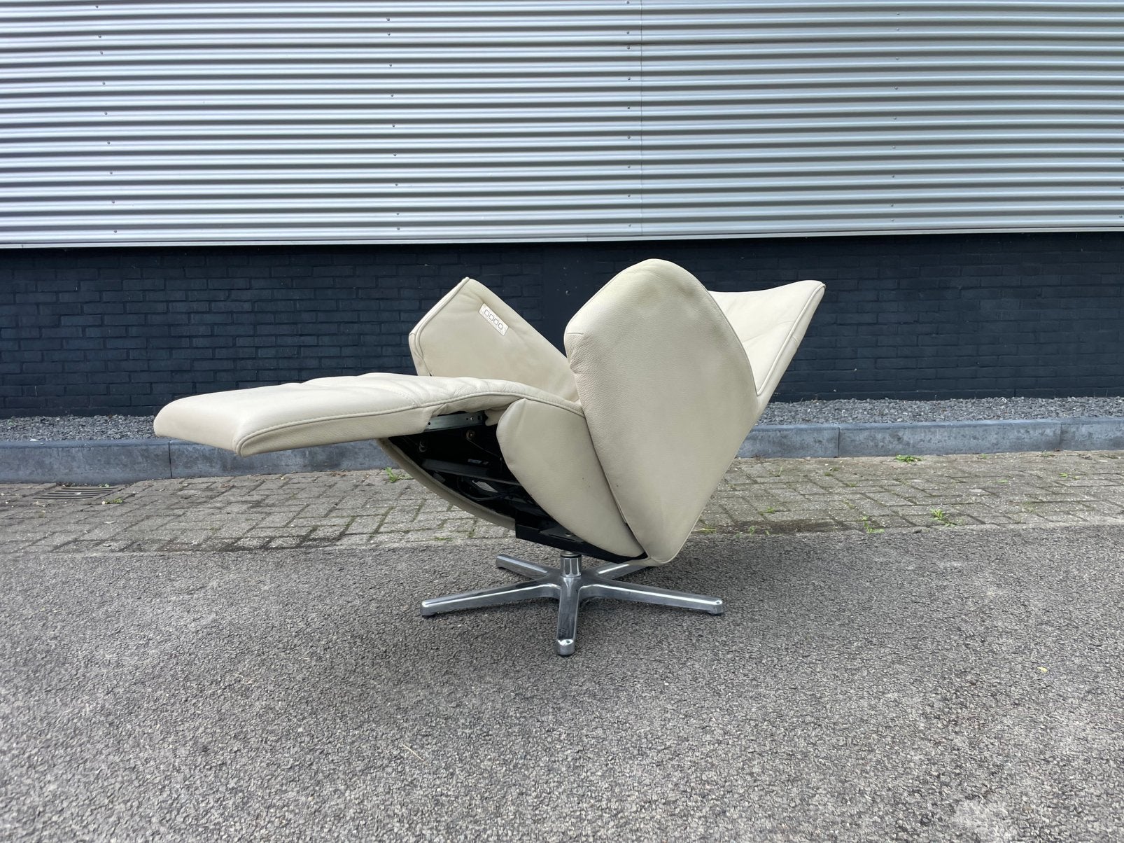 Elektrische de toekomst twice relax fauteuil creme, Huis en Inrichting, Ophalen, Minder dan 75 cm, 50 tot 75 cm, A