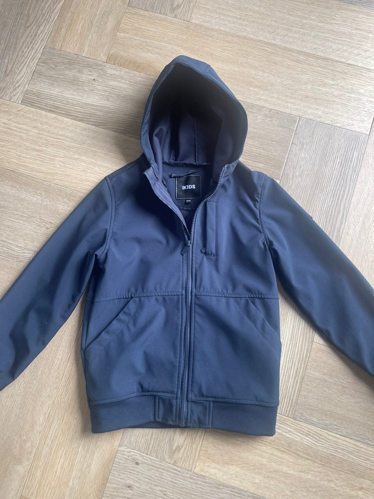Softshell jas, Kinderen en Baby's, Kinderkleding | Maat 134, Ophalen of Verzenden, Zo goed als nieuw, Jongen, Jas