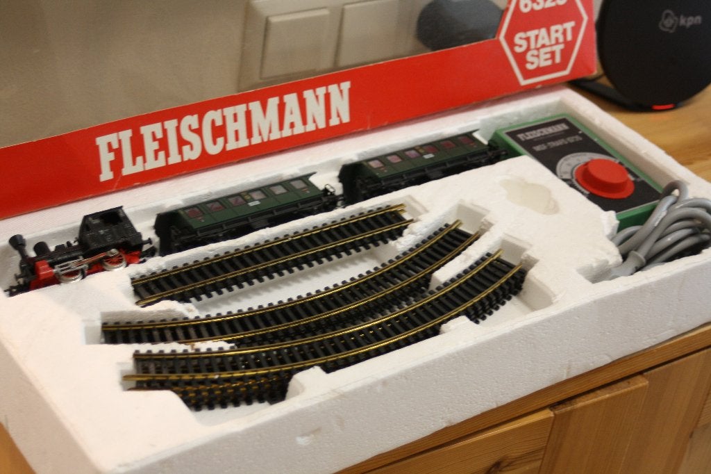 Fleischmann startset 6325, Gelijkstroom, Fleischmann, Ophalen of Verzenden, Gebruikt
