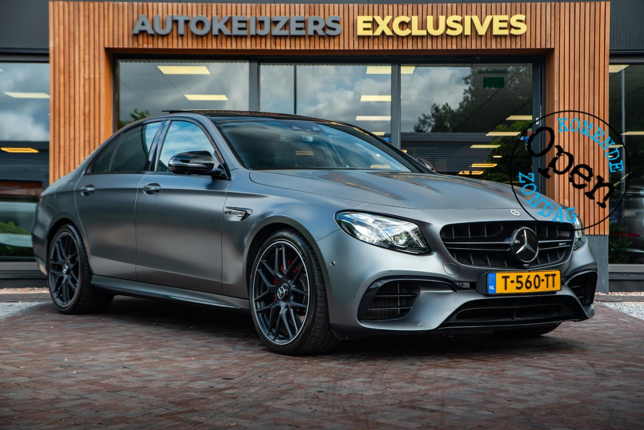 Mercedes-Benz E-klasse AMG 63 S 4MATIC+ Burmester Pano Wides, Auto's, Automaat, Verblindingsvrij grootlicht, Stof, Gebruikt