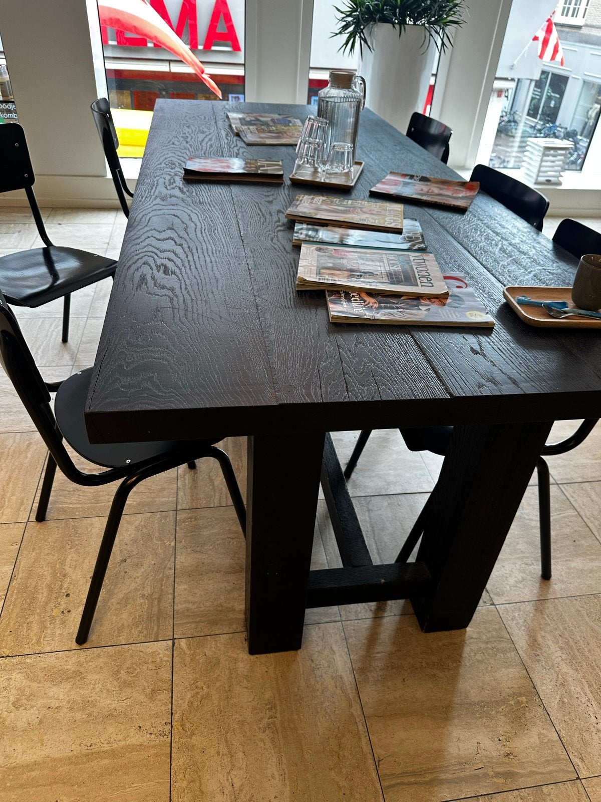 Houten zwarte tafel met 8 stoelen, Ophalen, Gebruikt, 100 tot 150 cm, 200 cm of meer