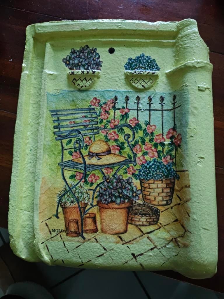 Decoratieve dakpan TUILE DU NORD met tuinmotief, Ophalen of Verzenden, Gebruikt