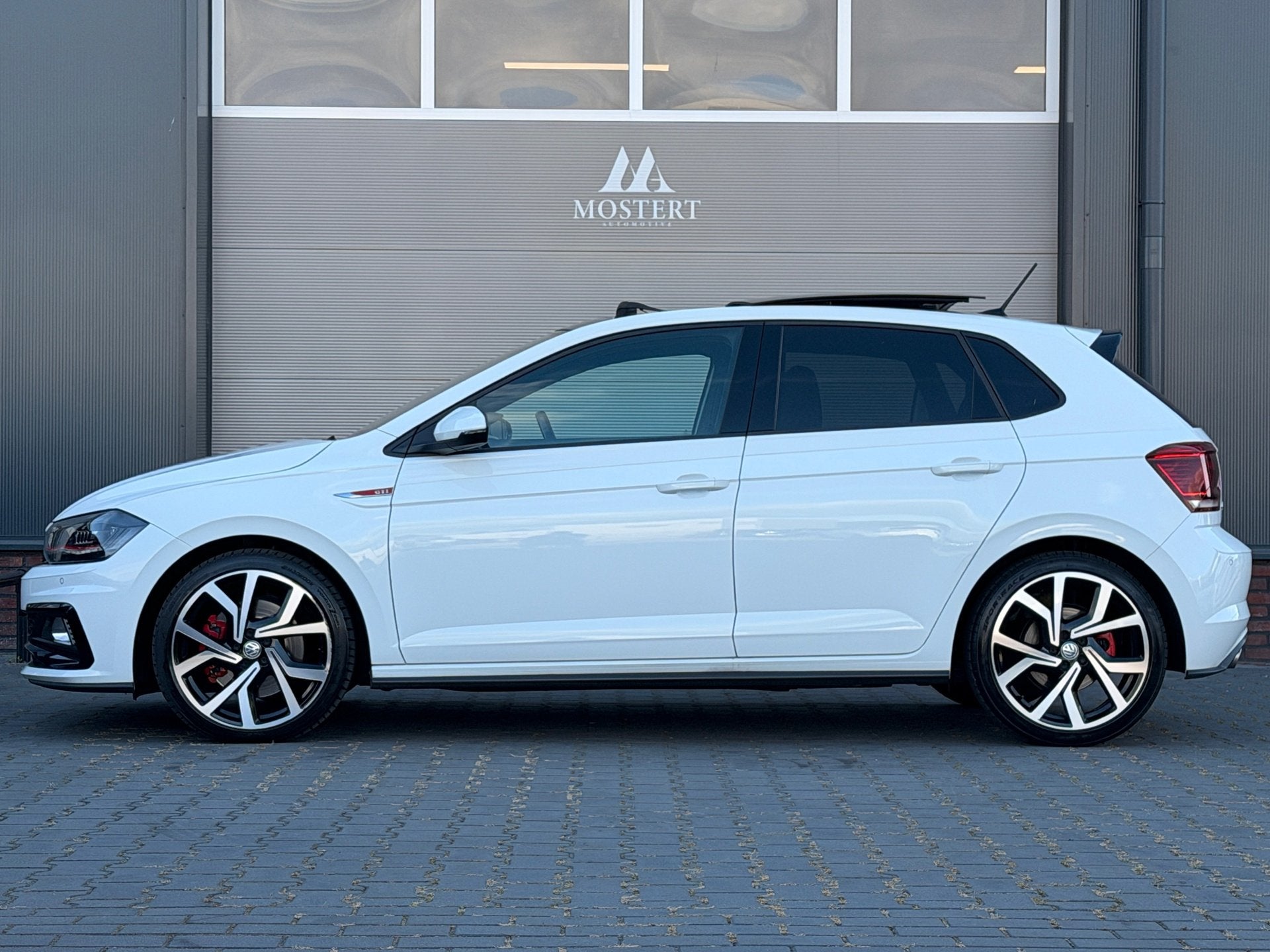Volkswagen Polo 2.0 TSI GTI/200pk|Pano|Automaat|Stoelverw.|A, Stof, 4 cilinders, 1984 cc, Wit