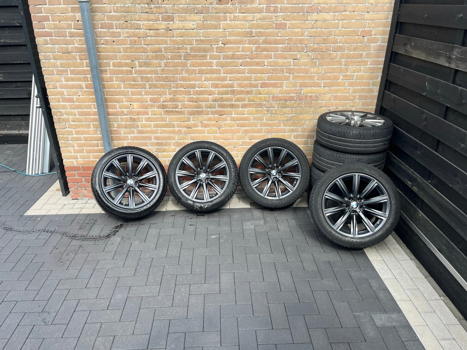BMW G30/G31 Velgen met Goodyear UltraGrip 8 Performance, Ophalen, 18 inch, Banden en Velgen, Winterbanden