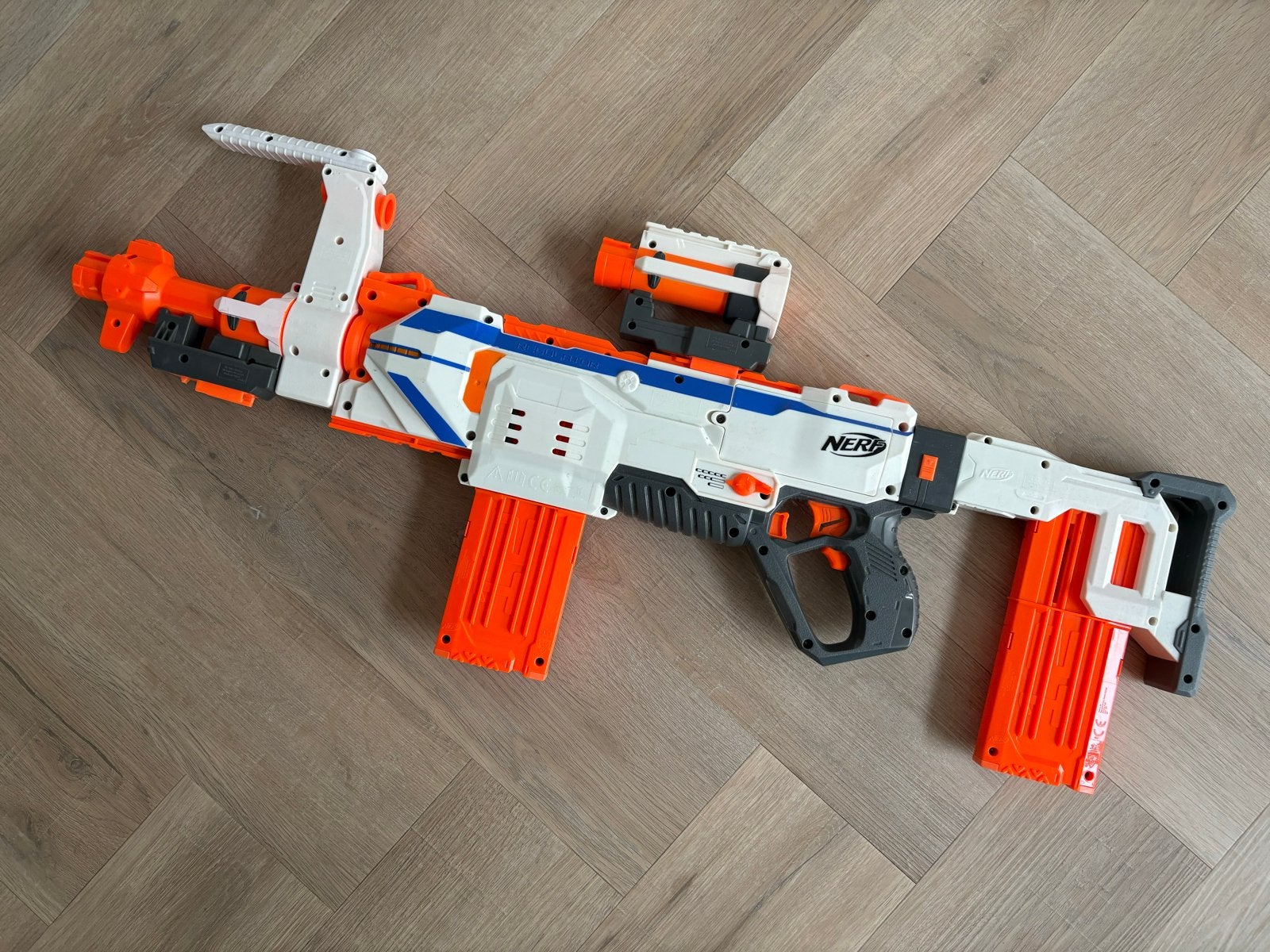 Nerf Modulus ECS-10 Blaster met accessoires, Kinderen en Baby's, Speelgoed | Actiefiguren, Zo goed als nieuw, Ophalen