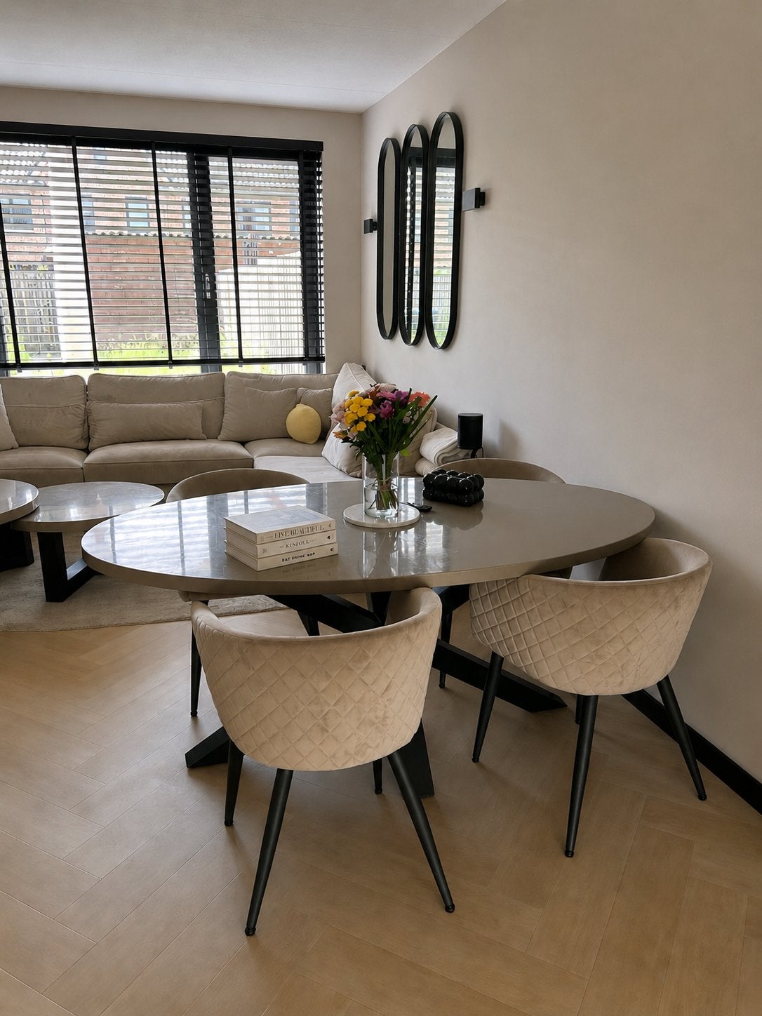 Ovale eettafel, Ophalen, 100 tot 150 cm, 200 cm of meer, Zo goed als nieuw