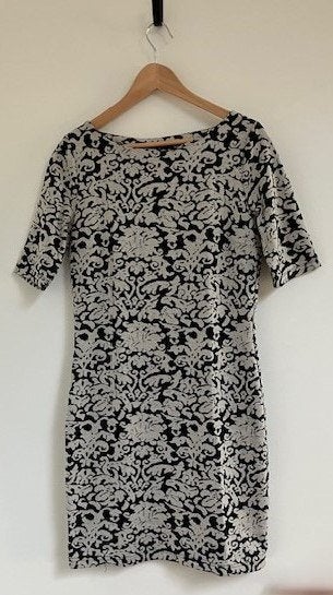 Leuke jurk Promiss maat M, Maat 38/40 (M), Promiss, Zwart, Ophalen of Verzenden