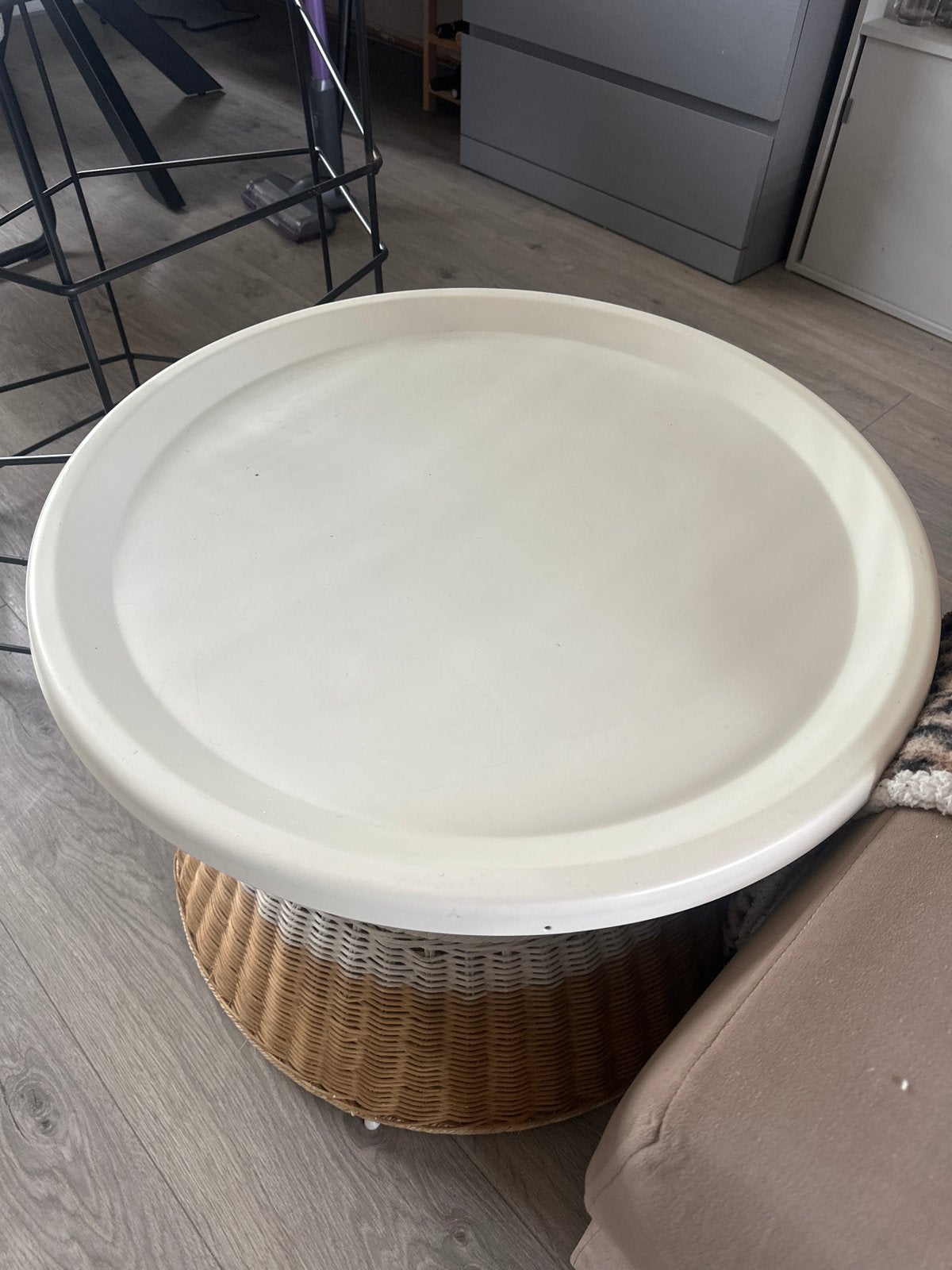 Mooie ronde tafel voor binnen of buiten, nog netjes, Ophalen, 50 – 75, Kunststof, Rond