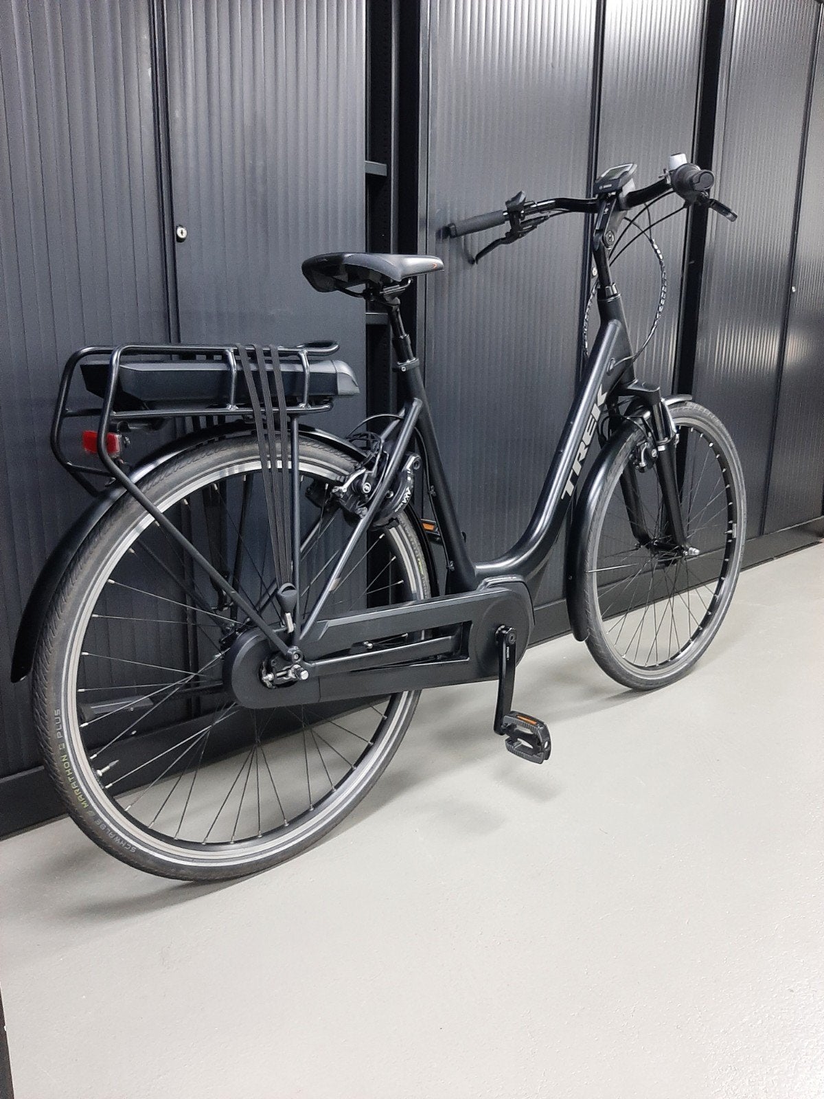 Trek LM2+ Bosch Active Line Plus 400Wh, Fietsen en Brommers, Fietsen | Dames | Damesfietsen, Velgrem, Versnellingen, Ophalen, Overige merken