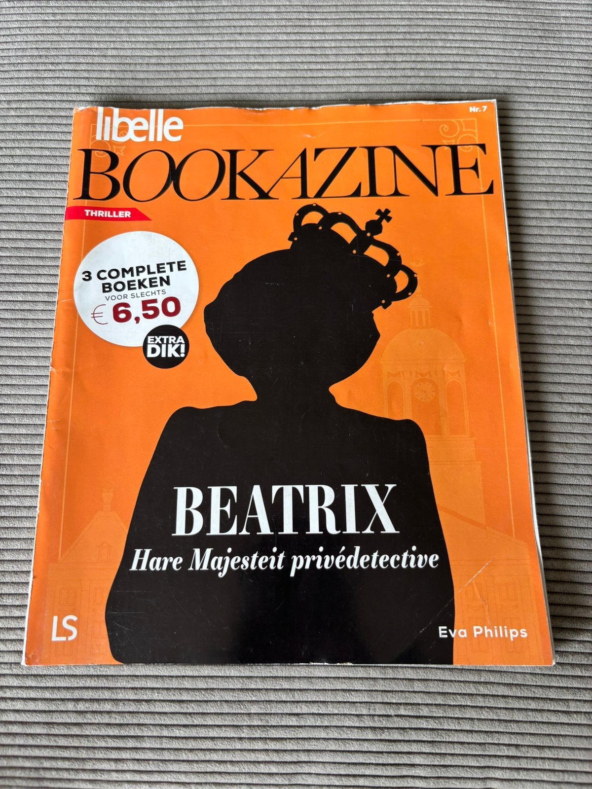 Beatrix Hare Majesteit privédetective  - Eva Philips, Ophalen of Verzenden, Zo goed als nieuw, Eva Philips