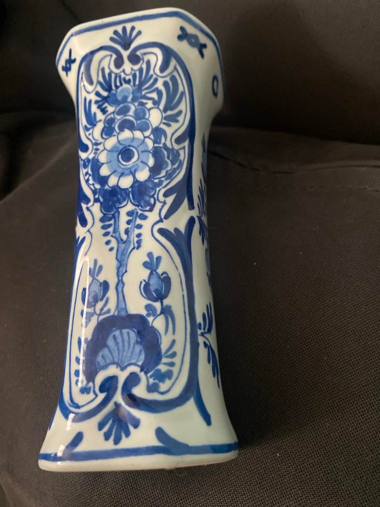 Delfts blauwe vaas met bloemmotief, Antiek en Kunst, Antiek | Vazen, Ophalen