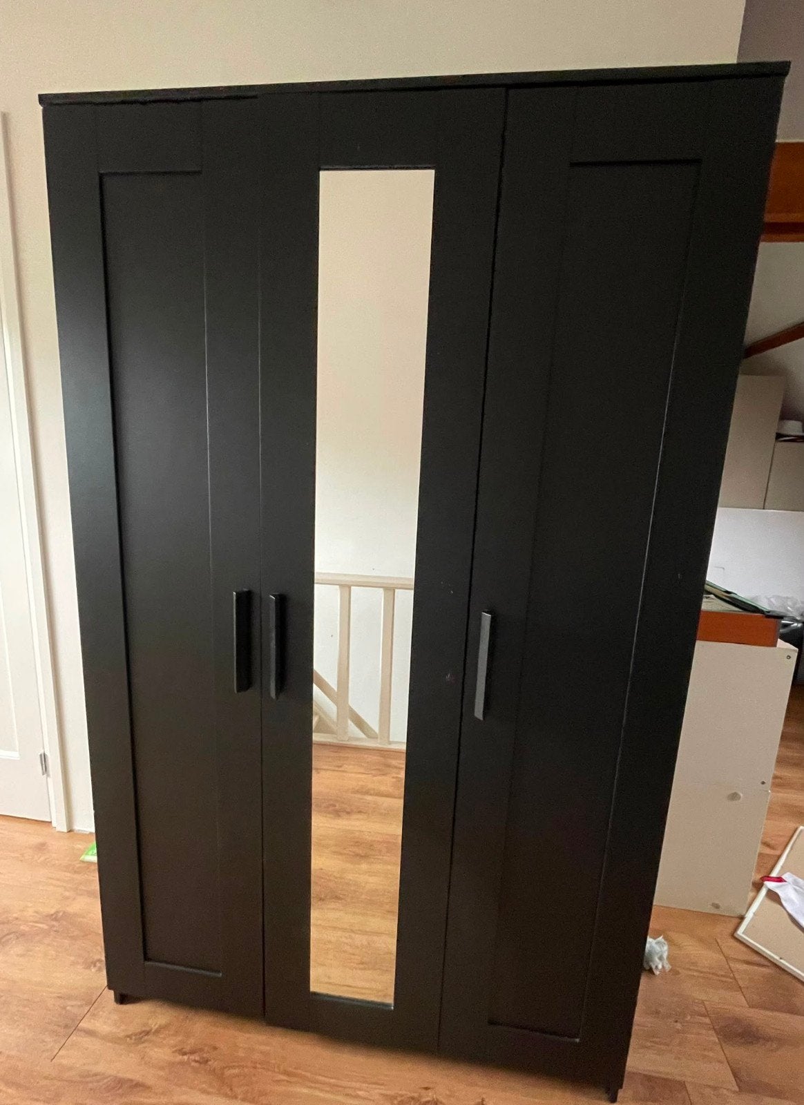 Brimnes kledingkast, Ophalen, Met deur(en), Gebruikt, 100 tot 150 cm