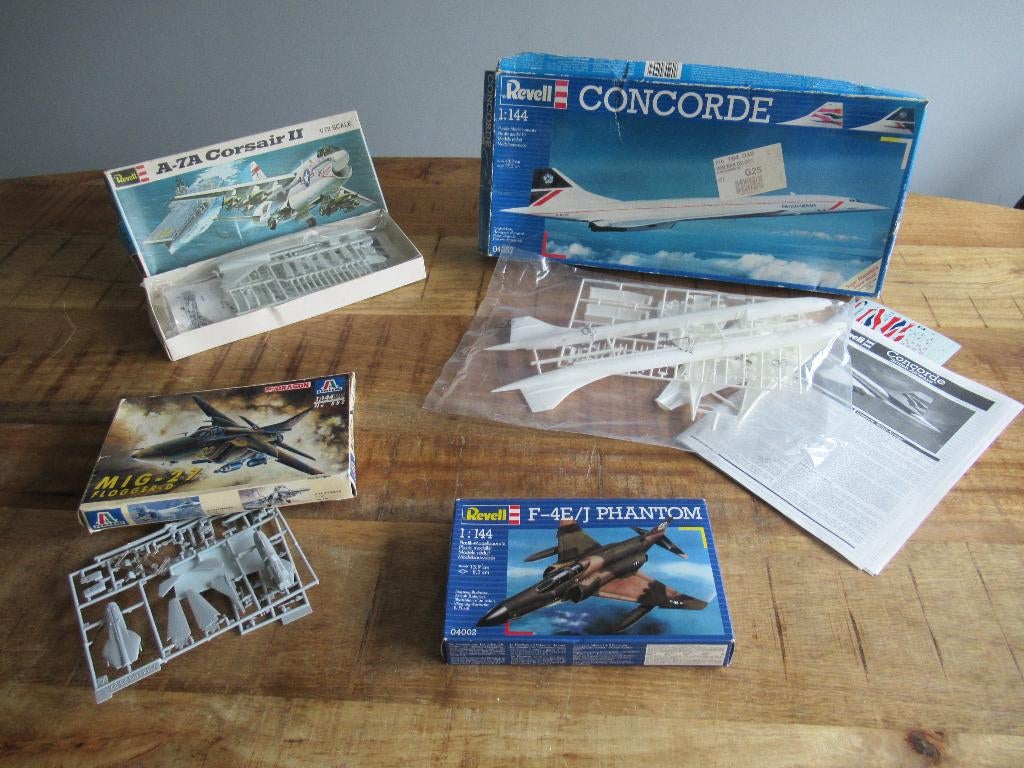 4x Revell Concorde - A-7A Corsair - Phantom + Italeri Mig-27, 1:72 tot 1:144, Revell, Nieuw, Ophalen of Verzenden