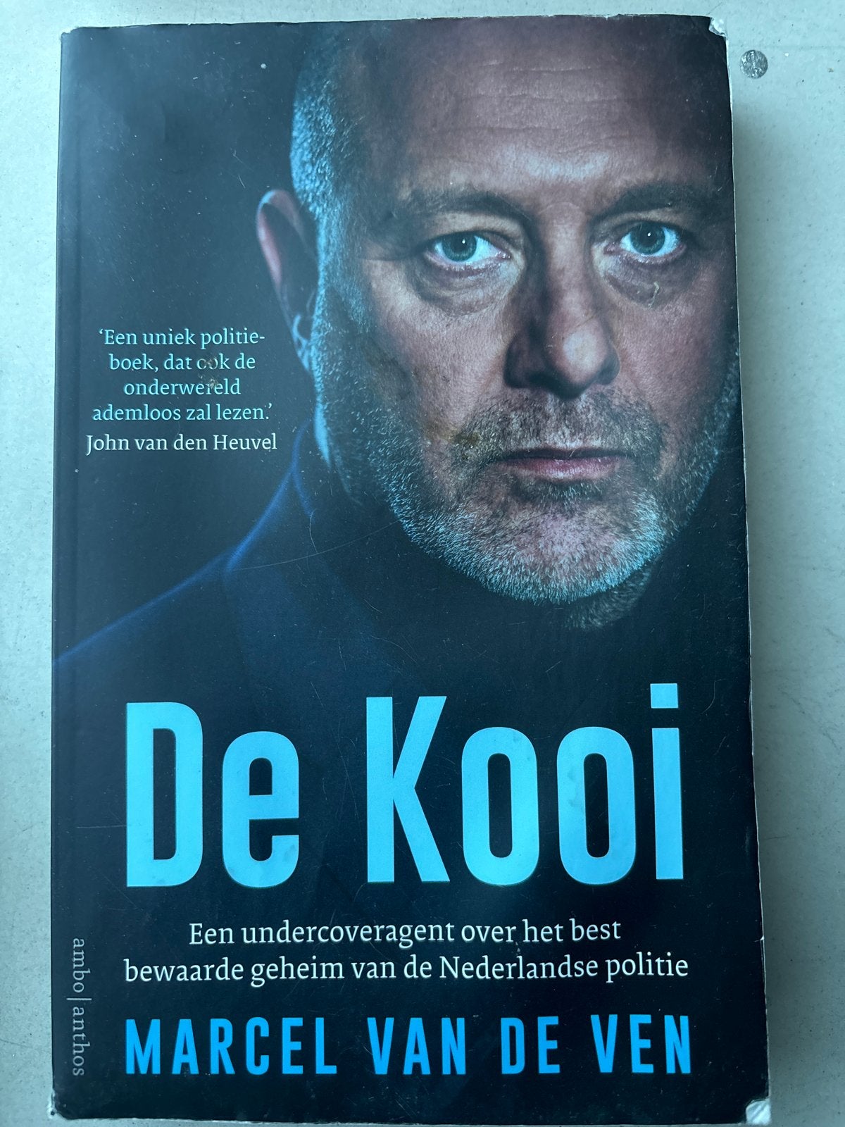 De Kooi - Marcel van de Ven (Politieboek), Ophalen of Verzenden, Gelezen, Nederland