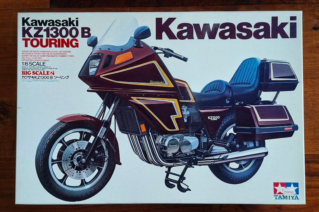 Tamiya 1/6 Kawasaki KZ1300B Touring, Ophalen of Verzenden, Zo goed als nieuw, Tamiya, Groter dan 1:32