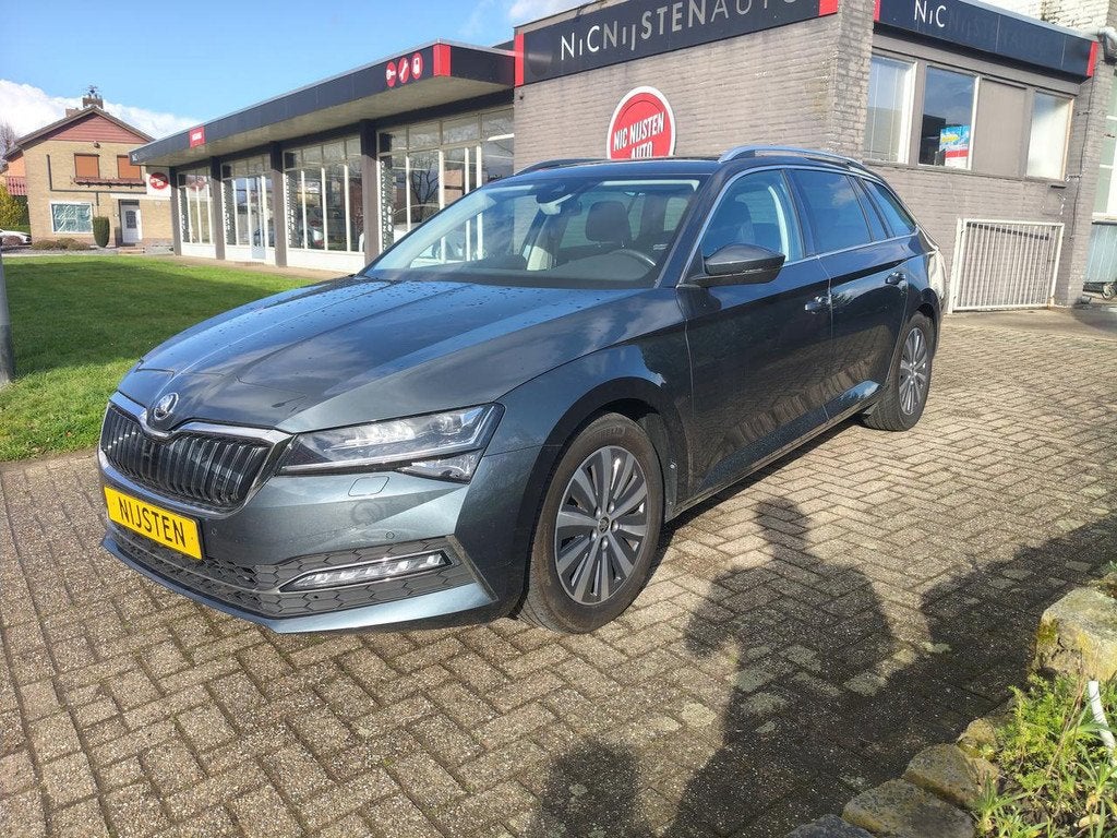 Skoda Superb Combi 1.4 TSi PHEV, Pano, Navi, Accu Cert., Auto's, Skoda, Bedrijf, Te koop, Superb, ABS, Airconditioning, Alarm