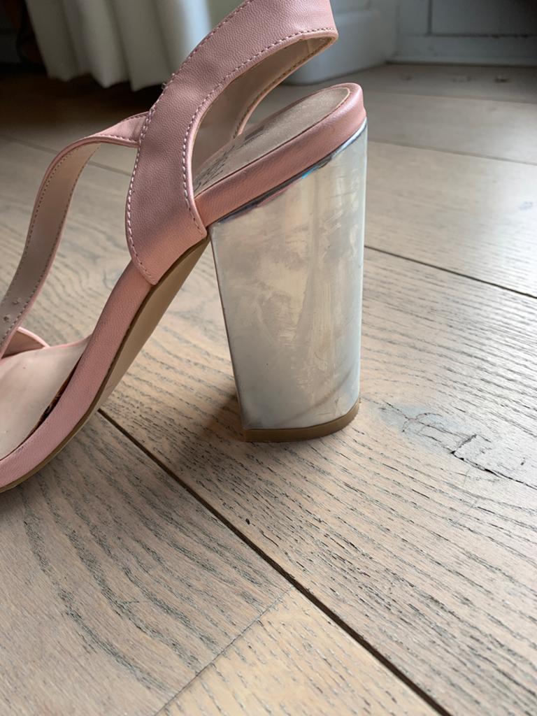 Even & Odd roze sandalen met hak - Maat 38, Kleding | Dames, Schoenen, Ophalen of Verzenden, Zo goed als nieuw, Roze, Sandalen of Muiltjes