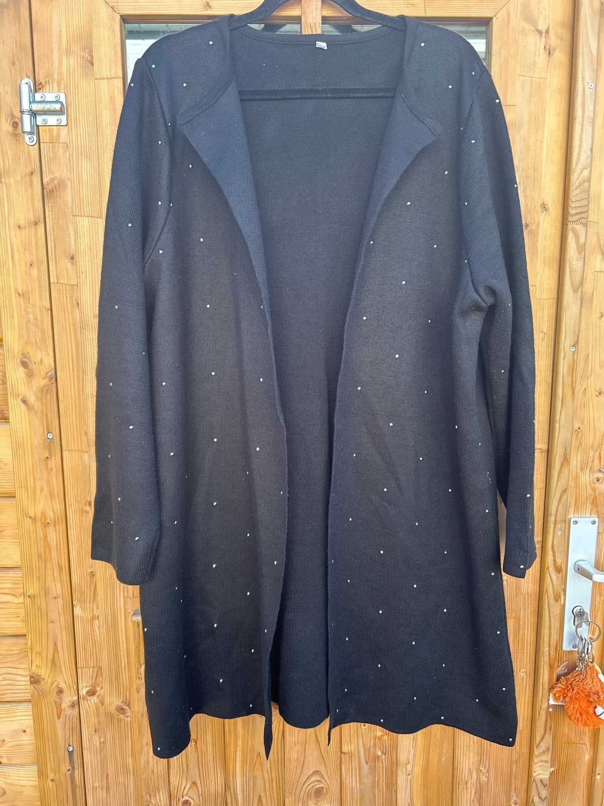 Zwart vest met metalen bolletjes, maat 50, Ophalen of Verzenden, Zo goed als nieuw, Zwart, Trui of Vest
