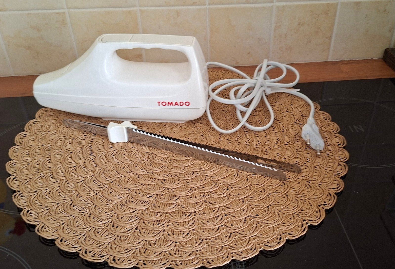 Tomado elektrisch mes - Wit, Ophalen of Verzenden, Gebruikt