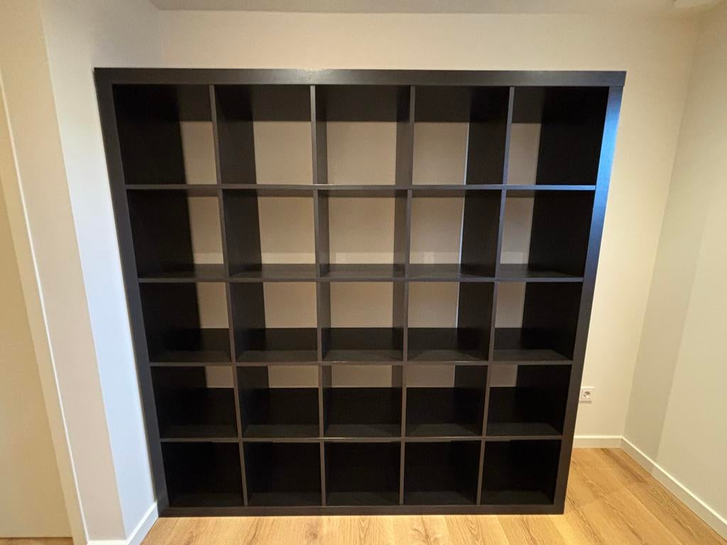 IKEA KALLAX Open vakkenkast, zwartbruin, 182x182 cm, Ophalen, Met plank(en), Gebruikt, 150 tot 200 cm