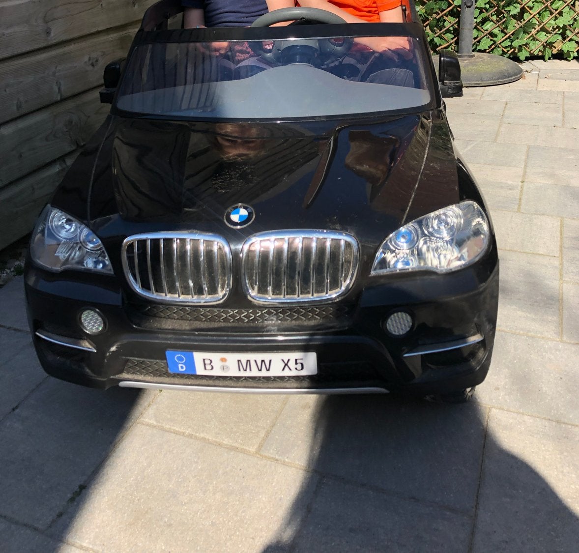 Elektrische kinderauto BMW X5, Ophalen, Gebruikt