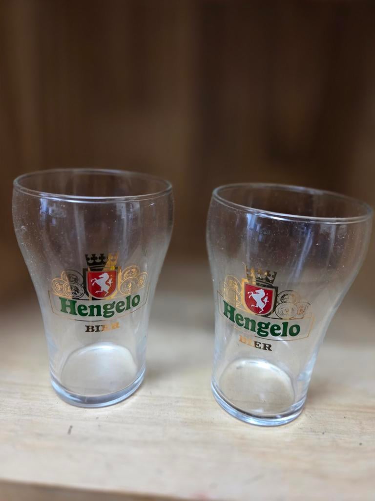 Set van 2 Hengelo Bier glazen, Ophalen of Verzenden, Gebruikt, Glas of Glazen, Overige merken