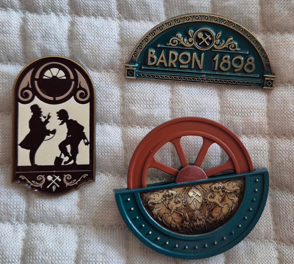 Efteling pin set "Baron 1898" - Zeldzame verzamelobjecten, Verzamelen, Efteling, Ophalen of Verzenden, Zo goed als nieuw, Button of Speldje