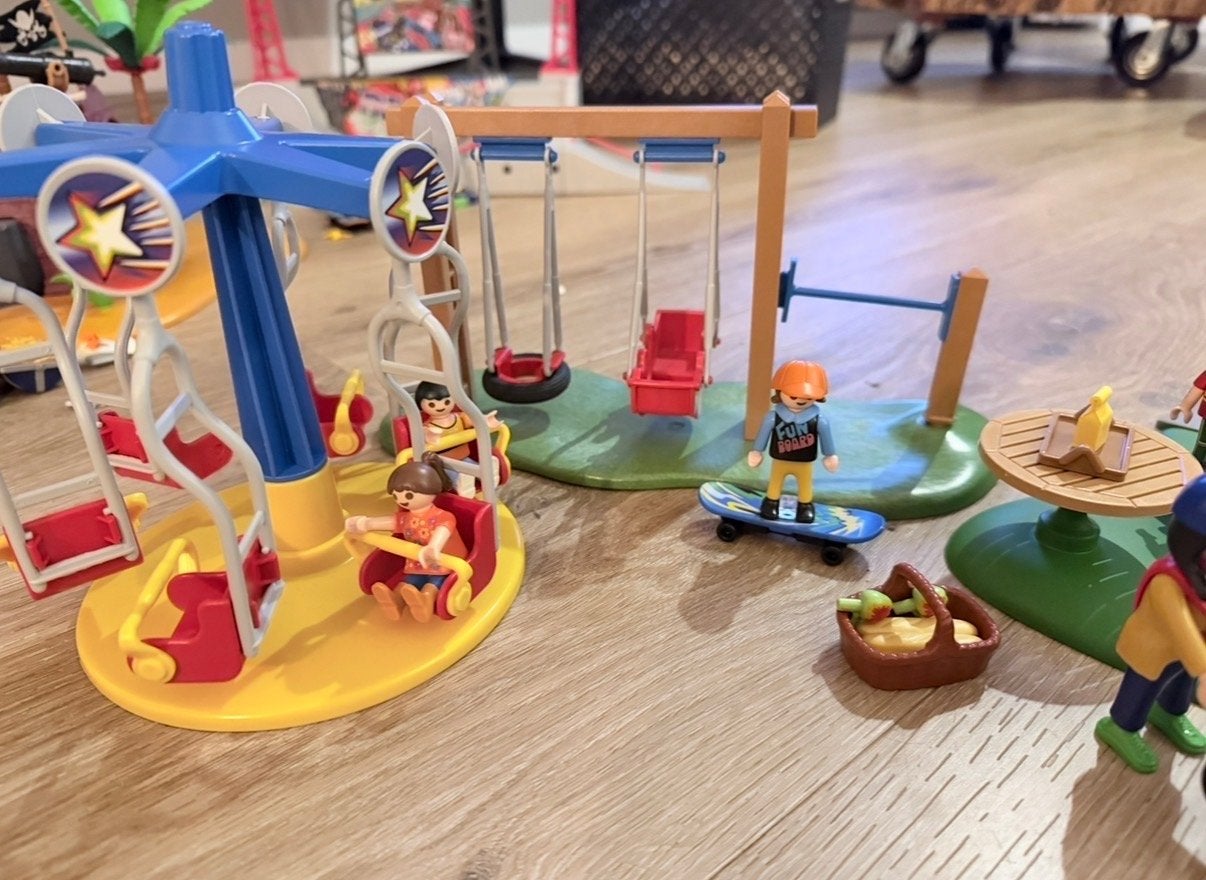 Playmobil 5024 Speeltuin met Draaimolen, Schommels en meer, Ophalen of Verzenden, Gebruikt, Jongen of Meisje