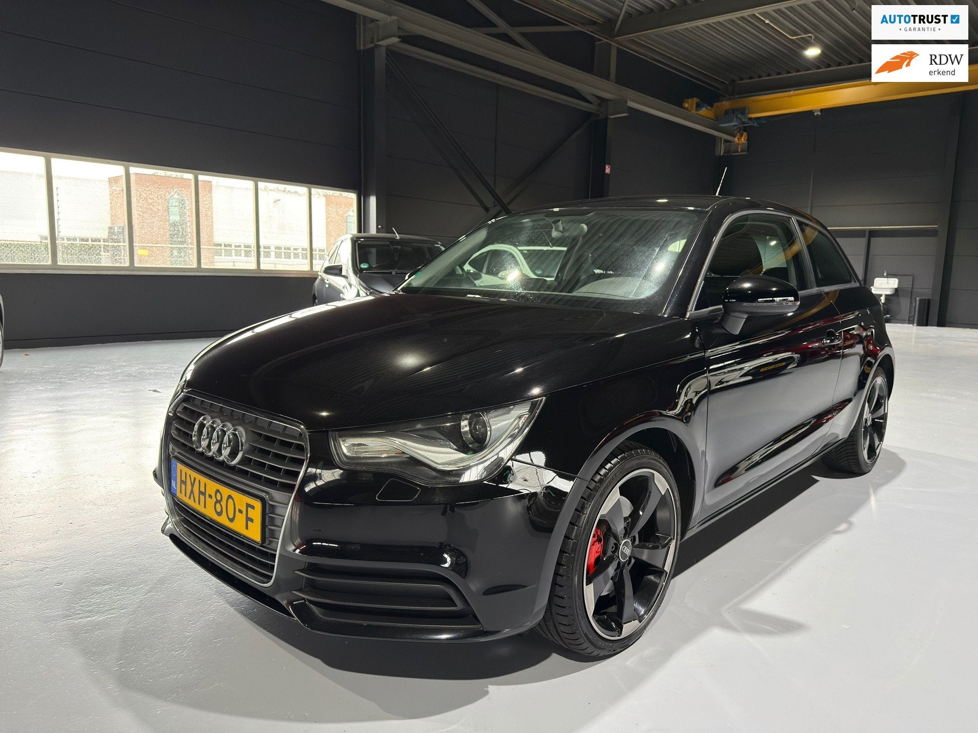 Audi A1 1.4 TFSI 119g. Attraction Pro Line Business Automaat, Euro 5, Stof, Met garantie (alle), 4 stoelen